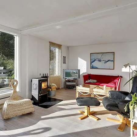 Melina - 100m From The Sea By Interhome