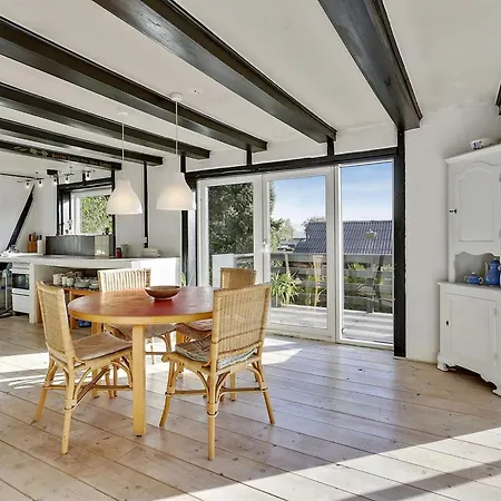 Melina - 100m From The Sea By Interhome *